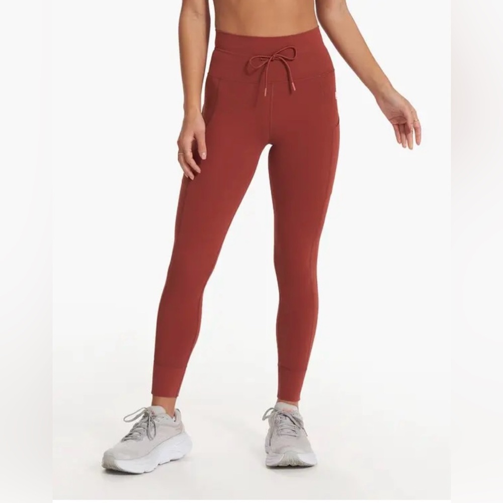 Vuori NWTS Daily Pocket Legging in XS - Currant